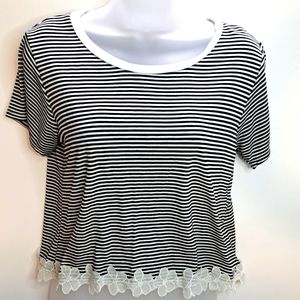 Living Doll Los Angeles Short Sleeve Top Floral Lace Detail Hem Stripes Medium